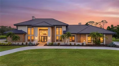16676 Bobcat Dr, Fort Myers, FL 33908