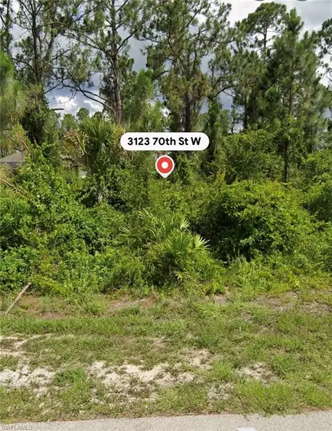 3123 70th St W, Lehigh Acres, FL 33971