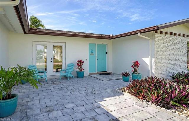 1432 Wellington Ct, Cape Coral, FL 33904