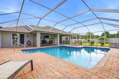 130 SE 28th Ter, Cape Coral, FL 33904