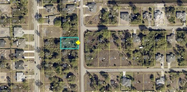 428 Limerick Ave S, Lehigh Acres, FL 33974