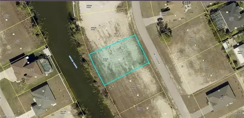 4226 NE 17th Ave, Cape Coral, FL 33909