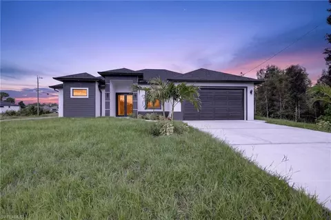 2701 28th St SW, Lehigh Acres, FL 33976