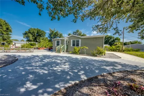 356 Sacramento St, North Fort Myers, FL 33903