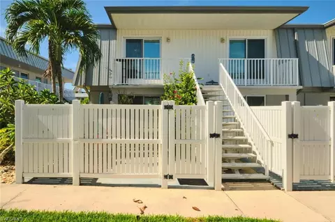 6777 Winkler Rd #142, Fort Myers, FL 33919