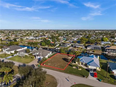 241 SW 40th St, Cape Coral, FL 33914