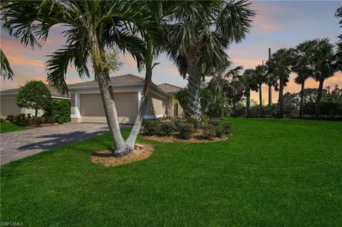 2457 Anguilla Dr, Cape Coral, FL 33991