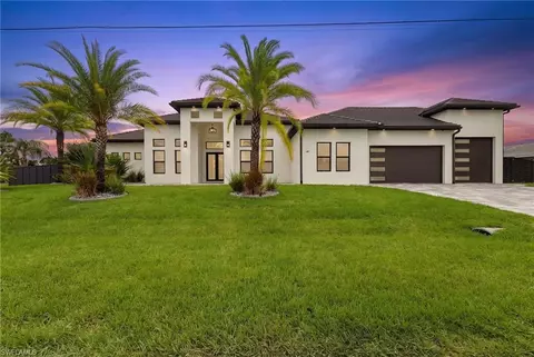 455 SE 17th Ave, Cape Coral, FL 33990