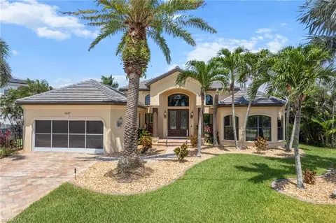 4007 Surfside Blvd, Cape Coral, FL 33914