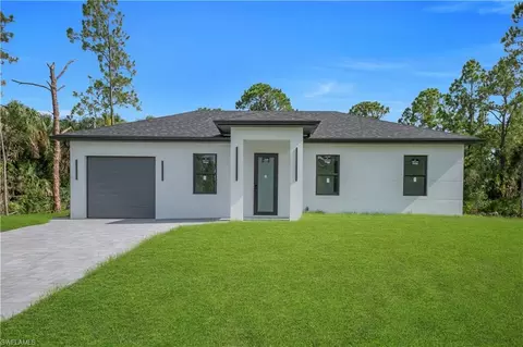 3303 53rd St W, Lehigh Acres, FL 33971