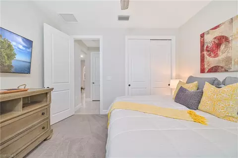 Bedroom - 17157 Oakstead Dr, Alva, FL 33920 photo 6 of 6