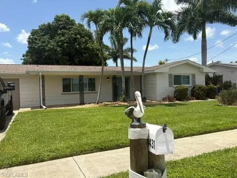 4431 N Pacific Cir, North Fort Myers, FL 33903