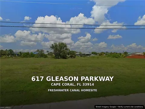 617 Gleason Pkwy, Cape Coral, FL 33914