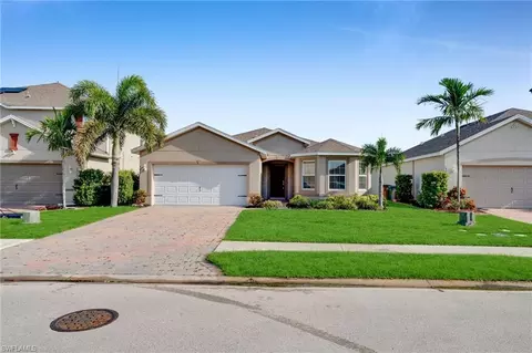 3477 Acapulco Cir, Cape Coral, FL 33909