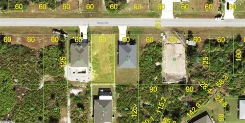 201 Baytree Dr, Rotonda West, FL 33947