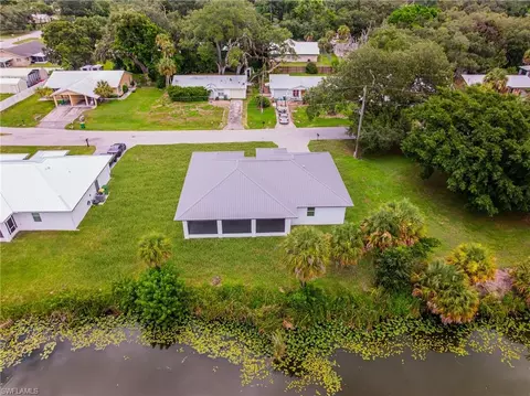 View/Area - 335 4th Ave, Labelle, FL 33935 photo 4 of 9