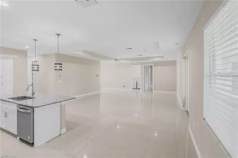 Living - 335 4th Ave, Labelle, FL 33935 photo 6 of 7