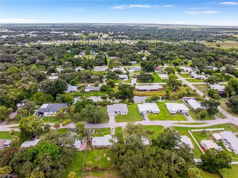 View/Area - 335 4th Ave, Labelle, FL 33935 photo 9 of 9
