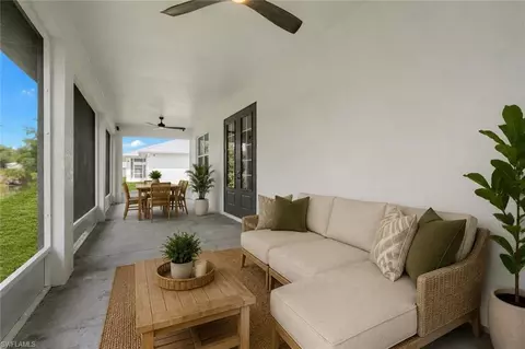 Exterior - 335 4th Ave, Labelle, FL 33935 photo 5 of 6