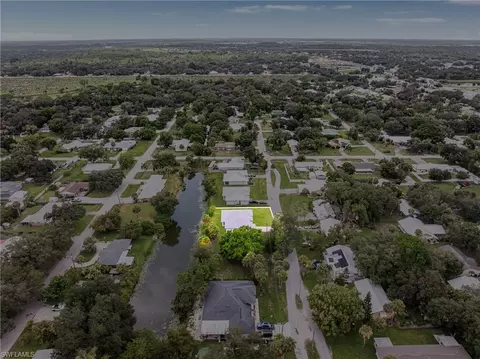 View/Area - 335 4th Ave, Labelle, FL 33935 photo 8 of 9