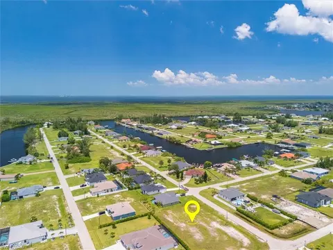4106 NW 20th Ter, Cape Coral, FL 33933