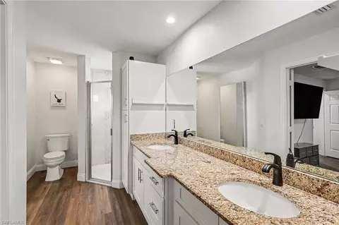 Bath - 630 Royce Rd, Labelle, FL 33935 photo 1 of 2