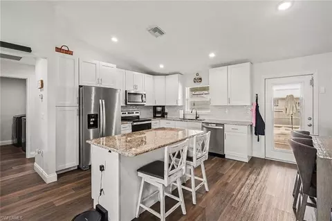 Kitchen - 630 Royce Rd, Labelle, FL 33935 photo 1 of 6