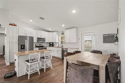 Kitchen - 630 Royce Rd, Labelle, FL 33935 photo 2 of 6