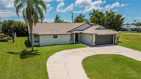 242 SW 45th Ter, Cape Coral, FL 33914