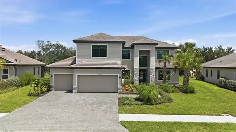 11035 Hanging Vine Dr, Fort Myers, FL 33913