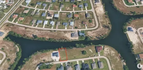 4305 NE 20th Ct, Cape Coral, FL 33909