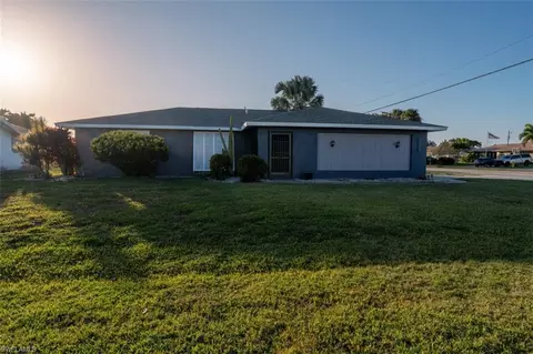 3616 SE 8th Ave, Cape Coral, FL 33904