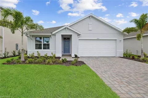 2621 Table Coral Trl, North Fort Myers, FL 33903
