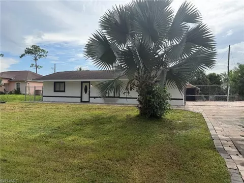 209 Felix Ave N, Lehigh Acres, FL 33971
