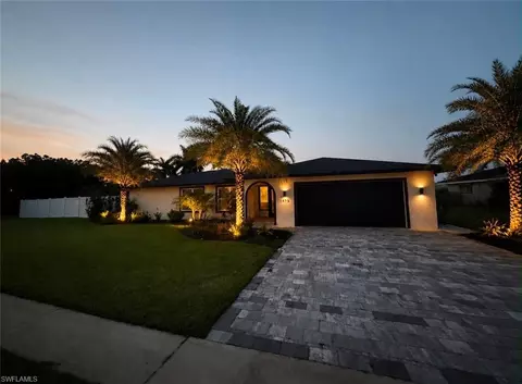 1475 N Larkwood Sq, Fort Myers, FL 33919