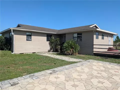 925 Foxdale Ave, Lehigh Acres, FL 33974