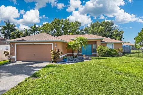 5003 Beauty St, Lehigh Acres, FL 33971
