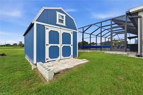Exterior - 3017 Iris Cir, Labelle, FL 33935 photo 12 of 14