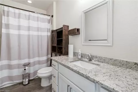 Bath - 3017 Iris Cir, Labelle, FL 33935 photo 2 of 2