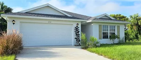 1532 NE 35th Ter, Cape Coral, FL 33909