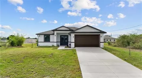 9003 W Crow Cir, Labelle, FL 33935