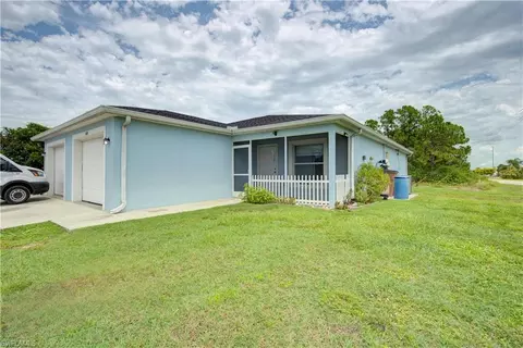 4402 Douglas Ln, Lehigh Acres, FL 33973