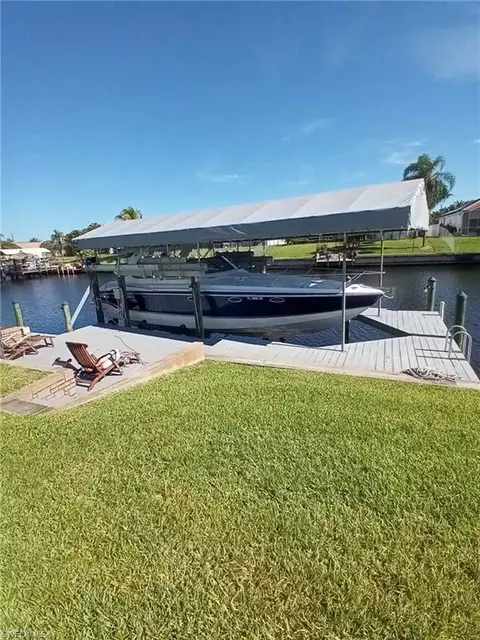 1413 SE 36th Ter, Cape Coral, FL 33904