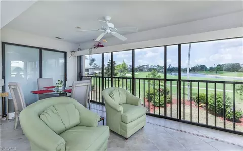 5825 Trailwinds Dr #425, Fort Myers, FL 33907