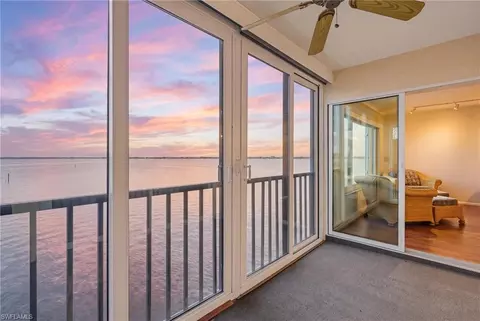 4015 SE 20th Pl #301, Cape Coral, FL 33904