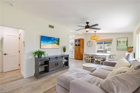 139 Coconut Dr, Fort Myers Beach, FL 33931