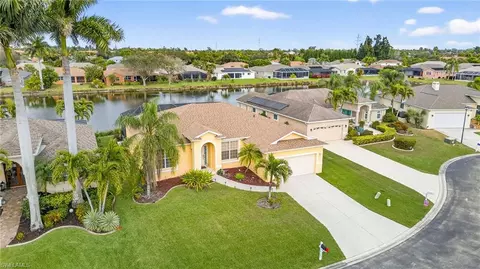 8912 Wellington Lakes Ct, Fort Myers, FL 33908