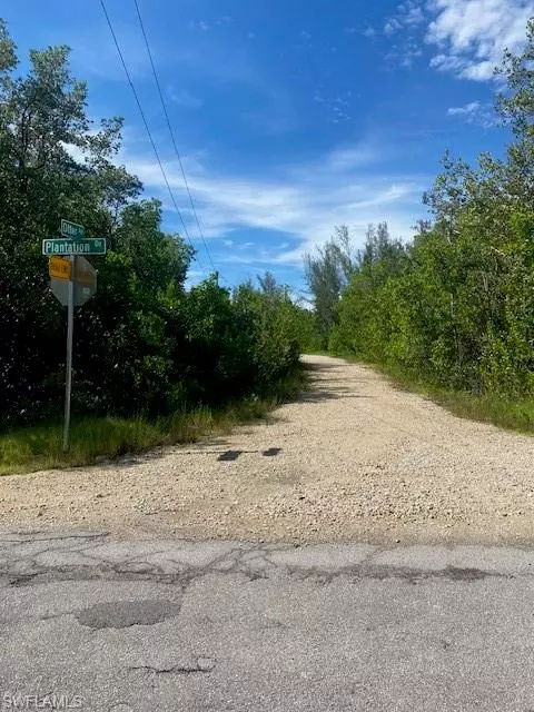 78 Otter Ave, Everglades City, FL 34139