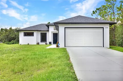 2709 53rd St SW, Lehigh Acres, FL 33976