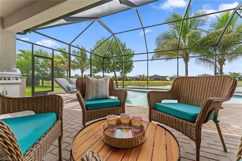 Exterior - 11523 Jacaranda Dr, Naples, FL 34120 photo 4 of 12